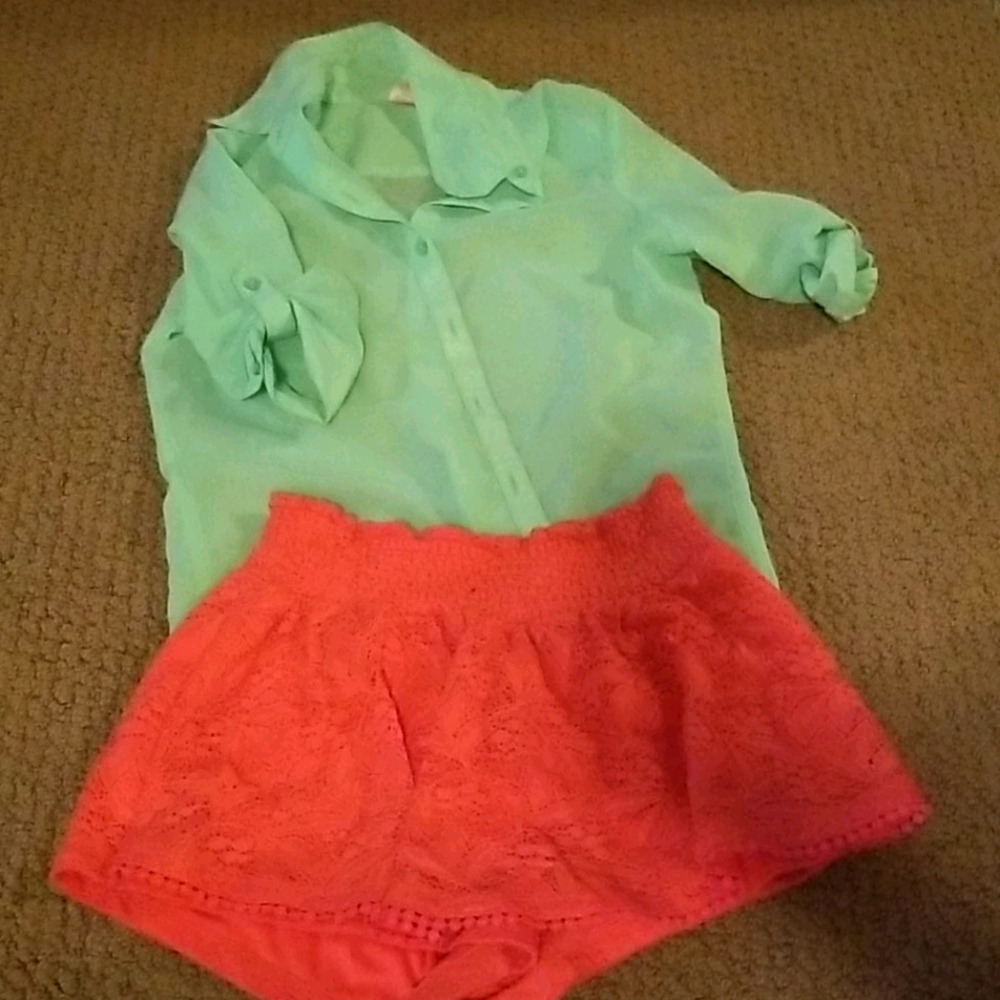 💜 Girls medium Spring outfit - size 7/8